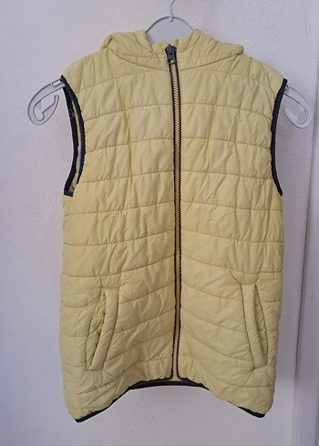 Sarı Kapüşonlu Erkek Çocuk Yeleği - Görsel 2