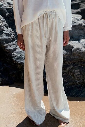 Zara etiketli pantolon