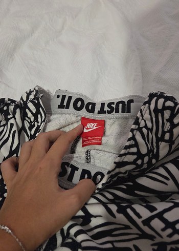 s Beden Nike eşofman altı