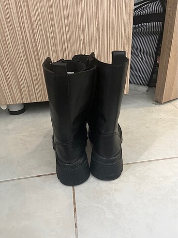 37 Beden Deichmann postal