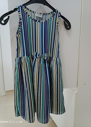LC Waikiki LCW 7-8 YAŞ FİYONKLU ÇİZGİLİ ELBİSE
