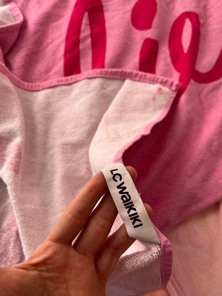 Pembe Baskılı Plaj Havlusu - Görsel 4