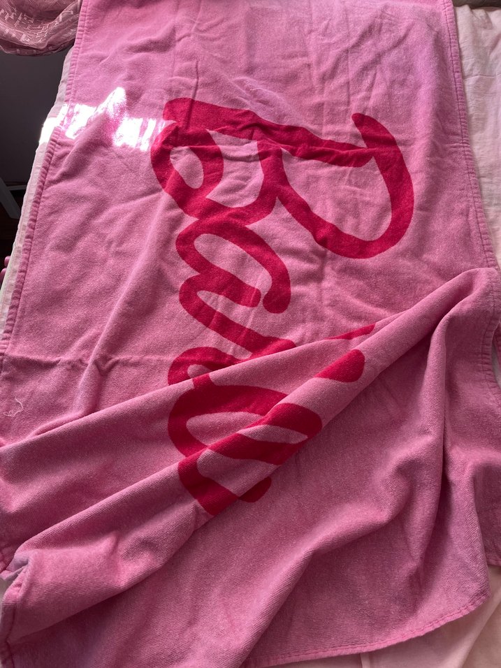 Pembe Baskılı Plaj Havlusu - Görsel 2