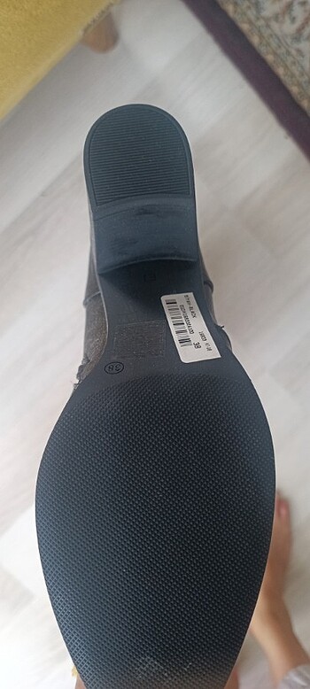 38 Beden Hotiç siyah çizme