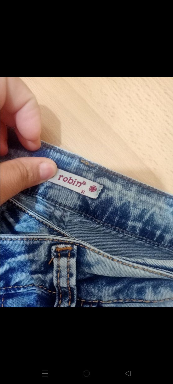 Pul Detaylı Mavi Kadın Denim Pantolon - Görsel 3