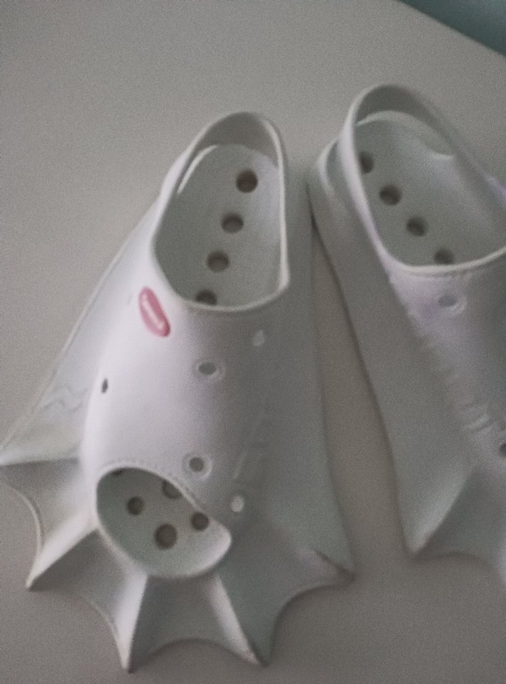 Erkek veya kız çocuk Beyaz Fırfırlı Su Ayakkabısı - Görsel 2