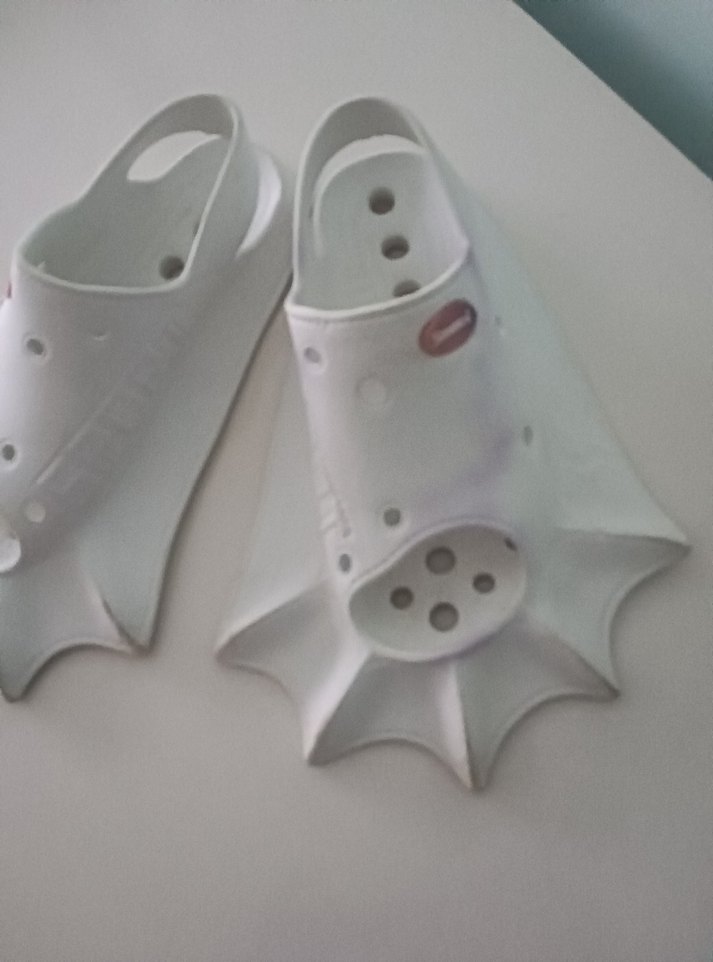 Erkek veya kız çocuk Beyaz Fırfırlı Su Ayakkabısı - Görsel 3