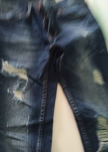 Yırtık Detaylı Lacivert Kadın Kot Pantolon - Görsel 2