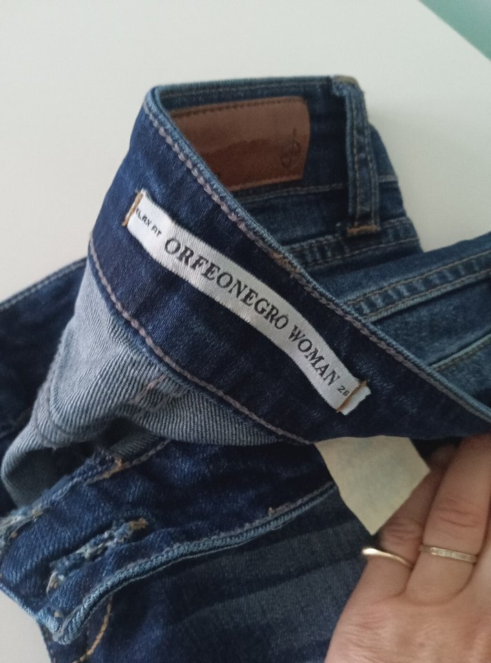 Yırtık Detaylı Lacivert Kadın Kot Pantolon - Görsel 3