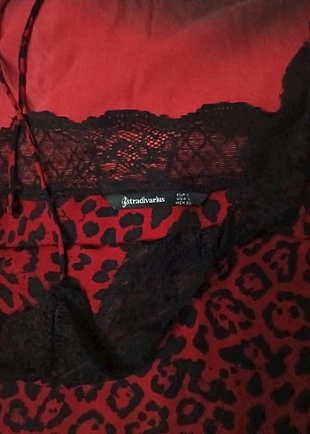 Dantel Detaylı Kırmızı Leopar Desenli V Yaka Kadın Atlet - Görsel 3