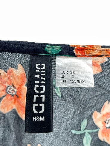 38 Beden çeşitli Renk H&M Kısa Elbise %70 İndirimli.