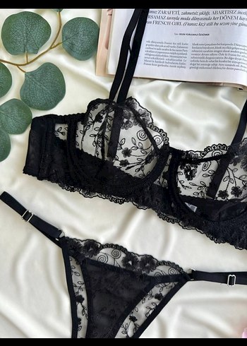Nakışlı Siyah Sütyen Takımı - Görsel 3