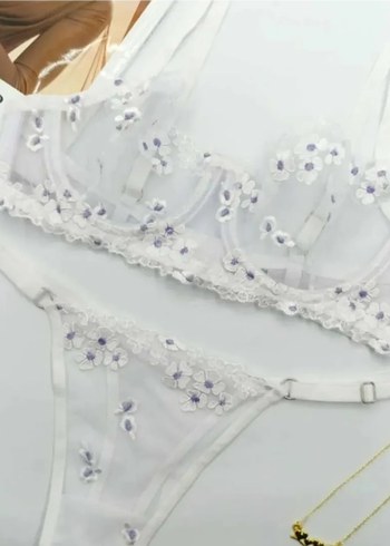 Beyaz çiçek işlemeli Sütyen takımı - Görsel 4
