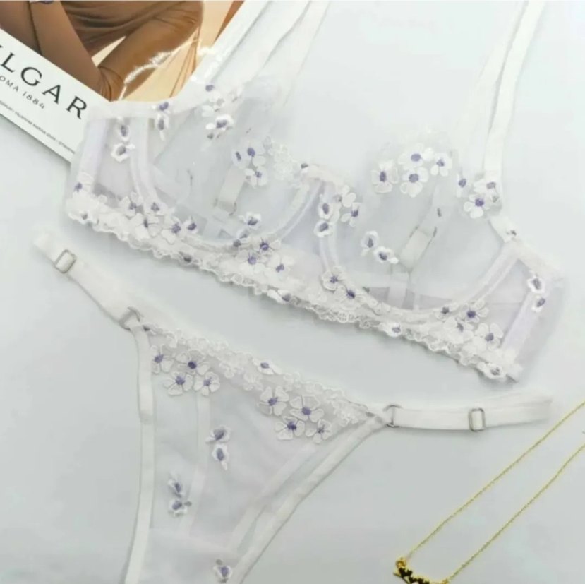 Beyaz çiçek işlemeli Sütyen takımı - Görsel 4