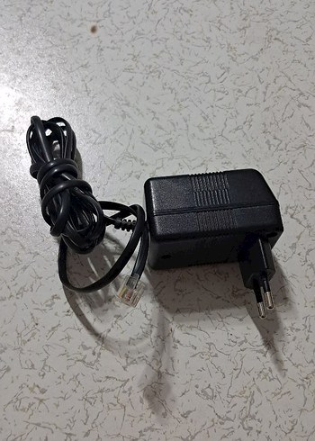 9V 200mA Çıkışlı Güç Kaynağı Adaptörü