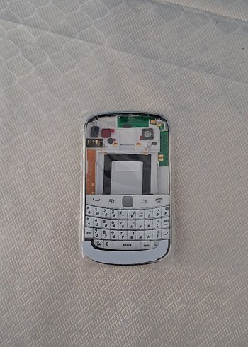 Nokia BlacBerry Bold Beyaz Telefon Kasası