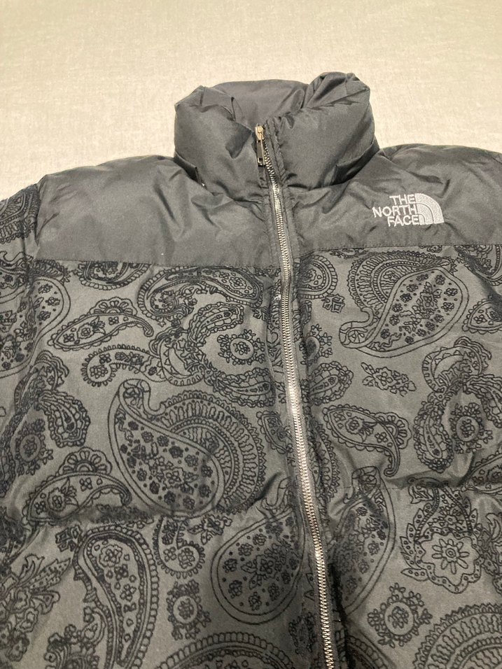 The North Face Etnik Desenli Şişme Mont - Görsel 2