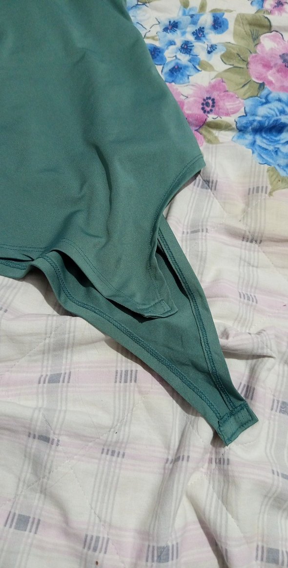 Yeşil Kolsuz Kadın Mayo - Görsel 2