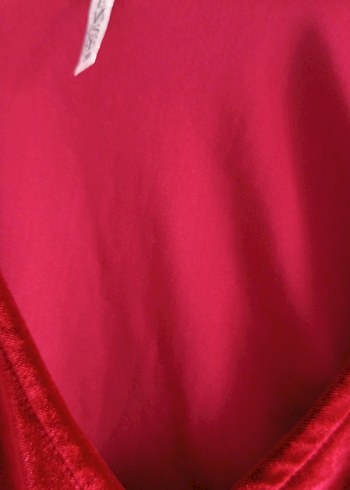 Kırmızı Drapeli V Yaka Kadın Bluz - Görsel 3