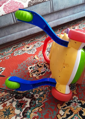 Chicco İkinci el müzik çalan yürüteç
