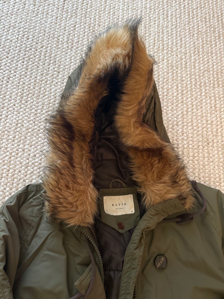 Kürklü Kapüşonlu Midi Kadın Parka - Görsel 3