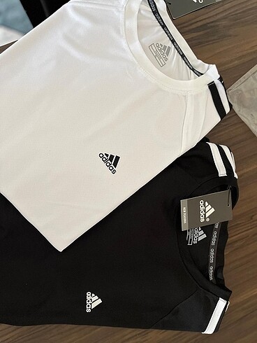 Adidas hava alan penye Tişört