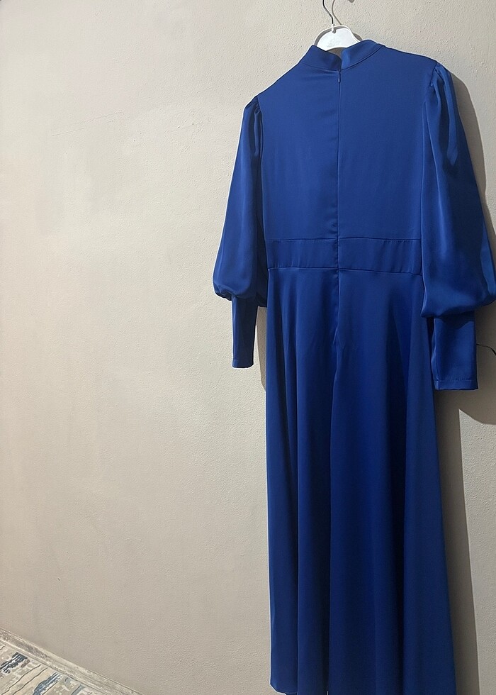 Saks mavisi tesettür elbise - Görsel 5
