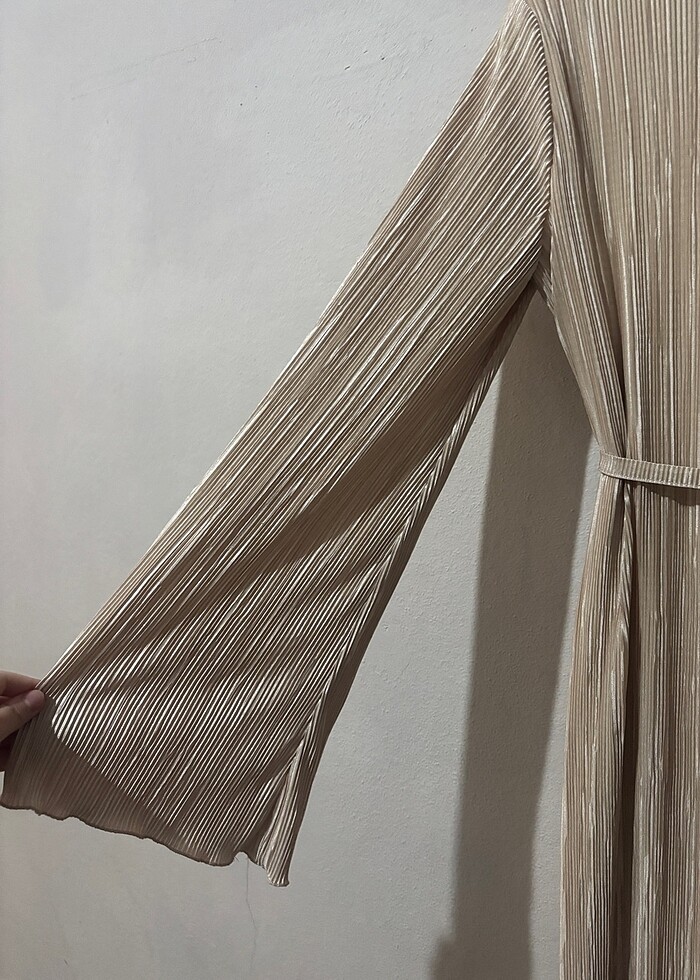 Hafif parlak şık abiye elbise - Görsel 3