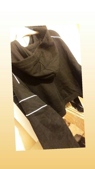 crop sweat