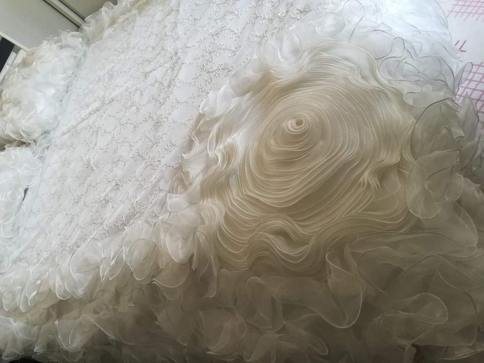 Beyaz Nakışlı Gelinlik Yatak Örtüsü - Görsel 3