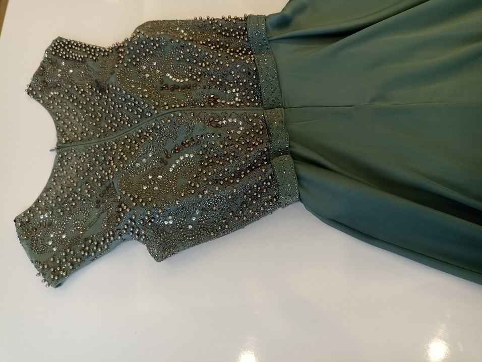 Boncuk İşlemeli Yeşil Uzun Abiye Elbise - Görsel 5