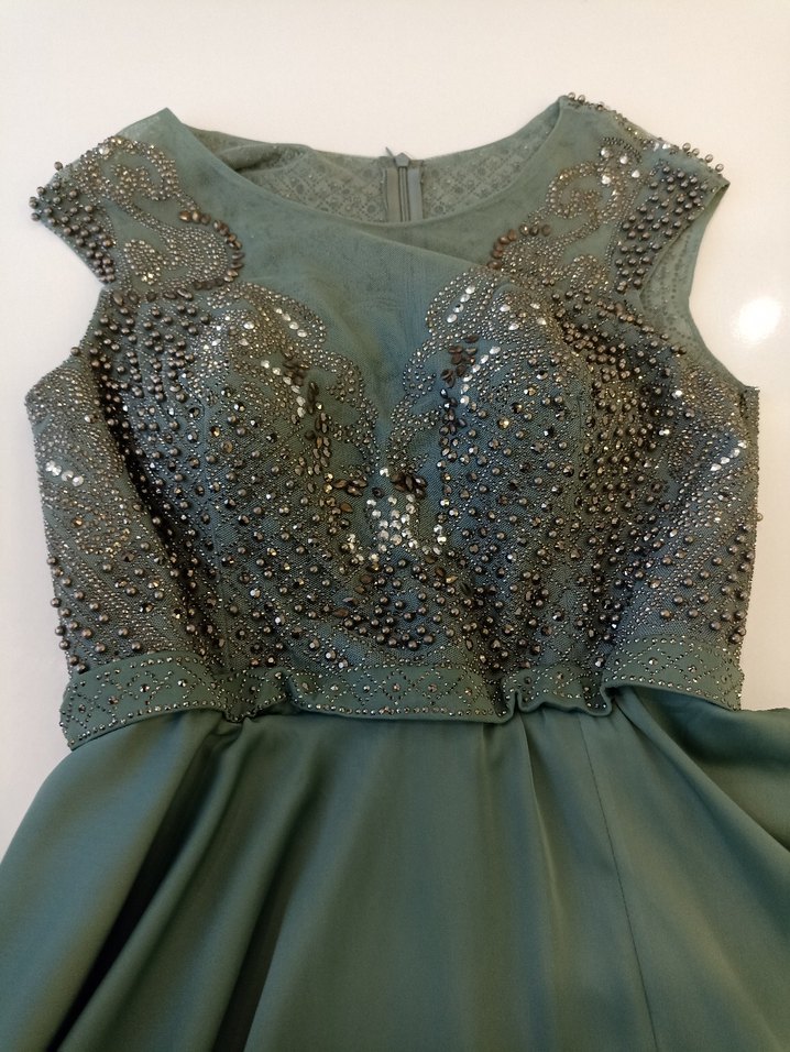 Boncuk İşlemeli Yeşil Uzun Abiye Elbise - Görsel 4