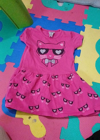 Kız Çocuk Pembe Renkli Pop Kültür Elbise