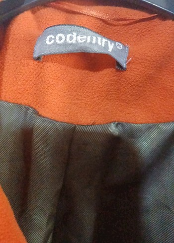 Turuncu Fermuarlı Kadın Kaban - Görsel 3