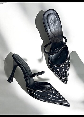 36 Beden siyah Renk İnce Topuklu Taşlı Saten Stiletto Siyah