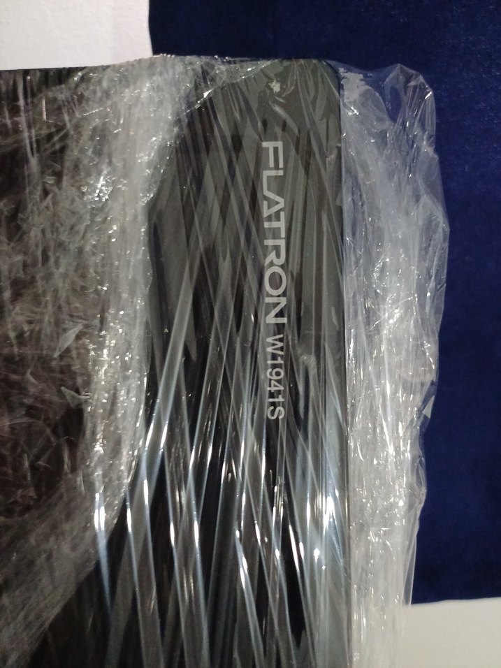 LG flatron w1941s monitor - Görsel 2