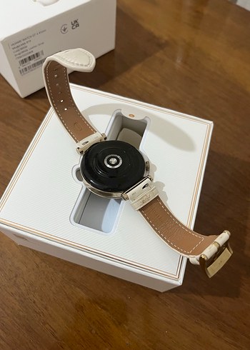 Huawei Watch GT 4 Beyaz Akıllı Saat kadın - Görsel 5