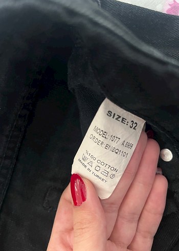 Düğmeli Siyah Kadın Kot Pantolon - Görsel 2