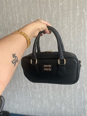 Miu Miu Miu çanta