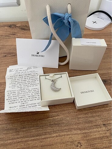 Beden beyaz Renk swarovski luna orijinal faturalı sıfır kolye
