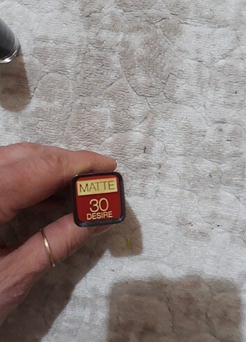 Beden Max factor
