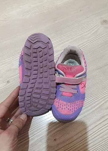 24 Beden mor Renk Spor ayakkabı