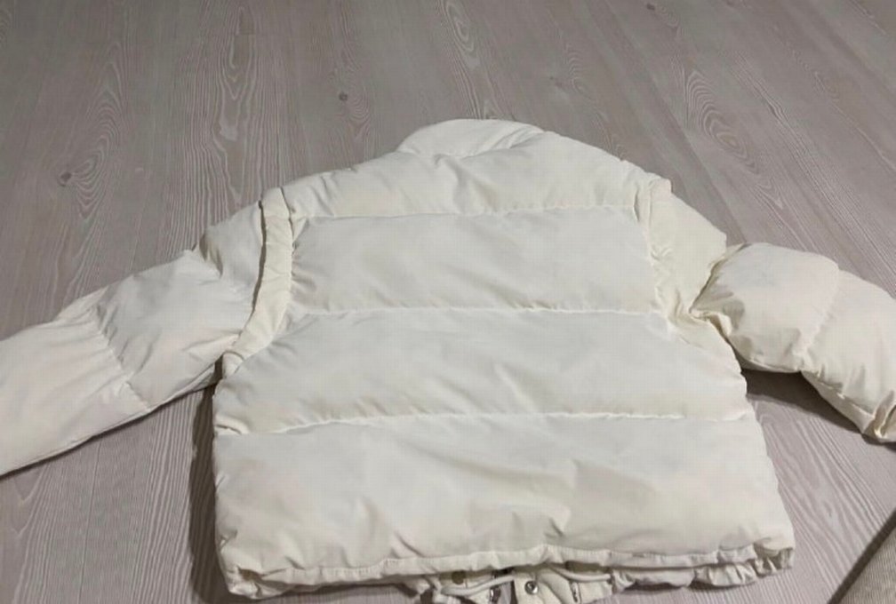 Prada Düğmeli Beyaz Kadın Kışlık mont - Görsel 5