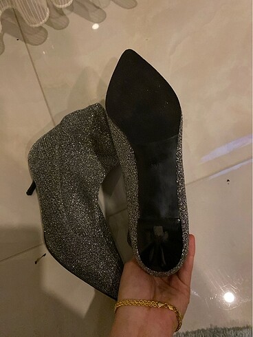 38 Beden gri Renk Sivri burun şık