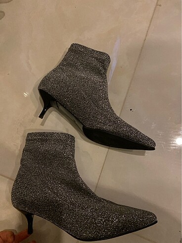 38 Beden Sivri burun şık