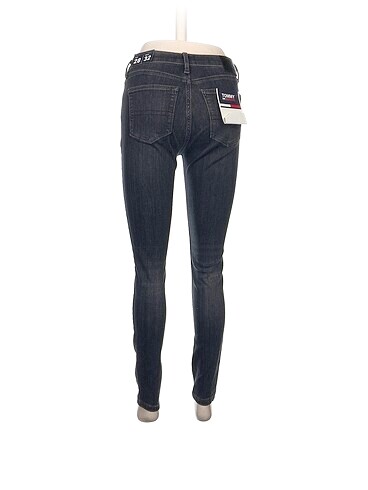 28 Beden Tommy Hilfiger Jean / Kot %70 İndirimli.