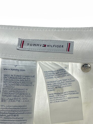 27 Beden beyaz Renk Tommy Hilfiger Jean / Kot %70 İndirimli.