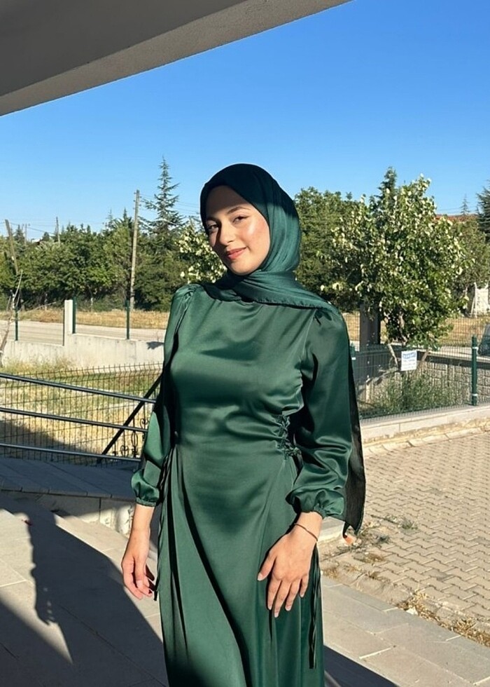 Saten tesettür elbise  - Görsel 3