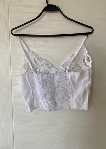Zara Nakışlı Beyaz Dantel Detaylı Bohem Büstiyer