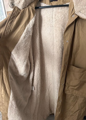 Bej Peluş Detaylı Mont - Görsel 2